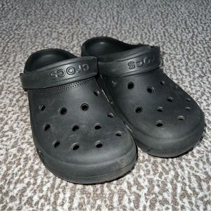 Black crocs